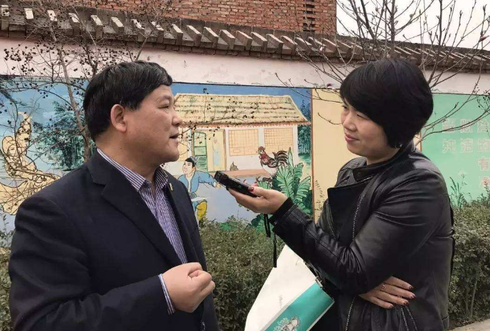 【快讯】市政府党组＂不忘初心,牢记使命＂专题民主生活会召开